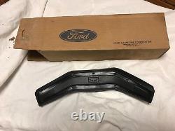 Nos 1976 D6az-13a915-c Ford Steering Wheel Rubber Horn Cover Black