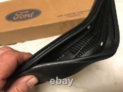 Nos 1976 D6az-13a915-c Ford Steering Wheel Rubber Horn Cover Black