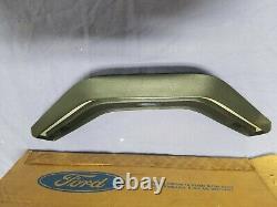 Nos 1982-86 Ford F-150 Horn Button Bronco Xls